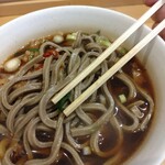 一〇そば - 割りばしと同じような太さ