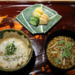 中嶋 - ご飯、味噌汁、漬物