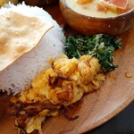 ヤムヤムカデー - 