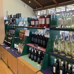 ひるぜんワイナリー - 商品棚