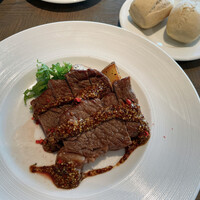 COLONIAL BEACH 横浜ハンマーヘッド - ブラックアンガス牛