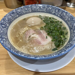 ラーメン ASAHI - とんこつラーメン　※味玉追加