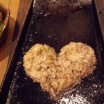 宮崎県日南市 塚田農場 - 炭火焼の脂を使ってチャーハン