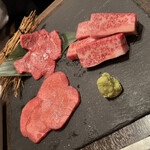 Yakiniku Taiga - 塩物（上タン、中落ちカルビ、上ロース）。お肉一発目！サシの入りも綺麗で中落ちに至っては、胃もたれ知らずの良質な脂。上ロースも肉本来の旨みを噛みしめられるお肉でした！