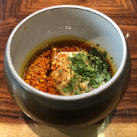 TexturA - 鉄板のよだれドリ。パクチー添えて