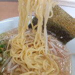 にんたまラーメン - 麺リフト(2022.3.27)