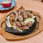 磯っこ商店 - せせり炭火焼き