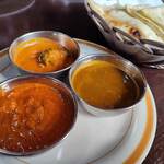インド＆ネパールレストラン ニューマハラジャ - ランチビュッフェのカレー３種