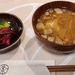 とんかつ 蒼樹 - 漬物,豚汁