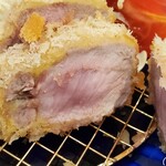 とんかつ 蒼樹 - しゃとんブリアン(断面)