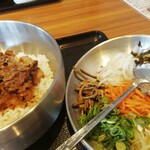 カルビ丼とスン豆腐専門店 韓丼 - ビビンバ