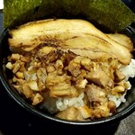 チャーシュー丼