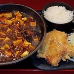 Chuukashokudou Yoshidaya - 麻婆麺、らーめんセット