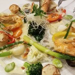 Restaurant LE MiDi - 土地の野菜と海老が美味しい。「天使の海老」を使用しているようだ。