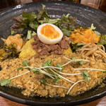 SPICY CURRY 魯珈 - 出汁カレーの魯珈プレート