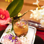 銀座 しのはら - 先付：お釈迦様の誕生日にちなんで 筍、車海老、アワビ、蛍烏賊、ウドのジュレ