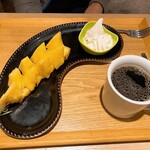 Chawan - 北海道ソフトと甘～い台湾パイナップル＋ブレンドコーヒー