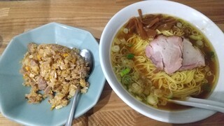 のスた - 守（細麺、醤油）、半ちゃん