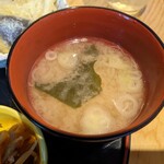 天串×和酒 佐香月 - 味噌汁
            ほどよい出汁感。おかわりしようか迷った