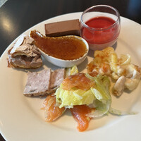 フレンチ キッチン - ランチビュッフェ５４３９円。第五弾。第四弾のデザート写メがありませんでしたm(_ _)m。とても美味しかったもの色々。クレームブリュレが濃厚で絶品でした（╹◡╹）
