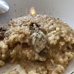 キンカウーカ・グリル＆オイスターバー - 牡蠣とポルチーニ茸のクリームリゾット