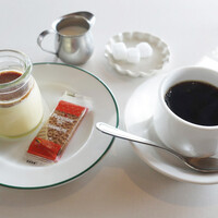 ブラッスリーオザミ 東京スカイツリータウン・ソラマチ店 - 限定特別コース(2800円)の自家製プリンとコーヒー ブラッスリーオザミ 東京スカイツリータウン・ソラマチ店 - 限定特別コース(2800円)の自家製プリンとコーヒー