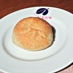 ラ・キャセロール - 自家製パン