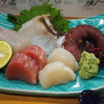 魚と日本酒の奢酌楽 - お造り盛り合わせ
