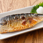 Salt-grilled mackerel