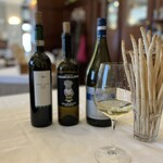 Trattoria Perla Cafe - Vino bianco (正しくは vini bianchi ) にする