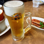 ジョリーパスタ - 美味そうな生ビール！490円(外税)  ちょっとジョッキがスマートすぎるか。。。