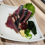 はな膳 - 「宮崎初がつをのたたき」650円税込み♫ 厚みがあり、美味でありました(●´ω｀●)