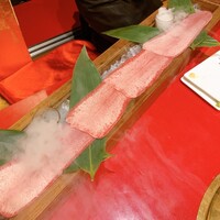 牛牛 西麻布 総本店 - 