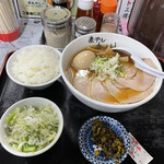 Nibo Shira-Men Aoki - R4.4  あっさり煮干しチャーシュー麺・味玉・ネギ・小ライス・高菜
