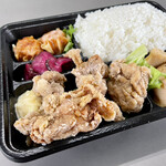 舞留土 - 鳥のから揚げ弁当(500円)