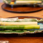 柚木元 - 2022.4 緑と白の地物アスパラガス 黄身酢 熊味噌