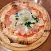 ESOLA - 料理写真:生ハムと半熟卵ピザ♪