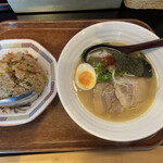 Menndokorosiroku - 鶏塩ラーメンと半チャーハン