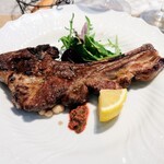 La Brianza - 骨付き肉やっぱり美味しいですね〜 丁度いい火入れ香ばしさも本当に大好き