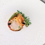 La Brianza - ホタテフリテッレココナッツとグリーンカレーのソースフェンネルのソーススマック。なぜかたこ焼きを思い出したような風味がして、たぶんスマックかな〜 ホタテ貝柱がプリッとしてたし美味しかった♡