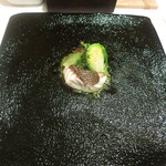 トラットリア・アルベロ - 鹿児島産真鯛の低温長時間火入れ　バジルソース　芽キャベツ　タラの芽　椎茸と共に