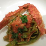 トラットリア・アルベロ - ワタリ蟹のホウレン草を練り込んだタリアテッレ