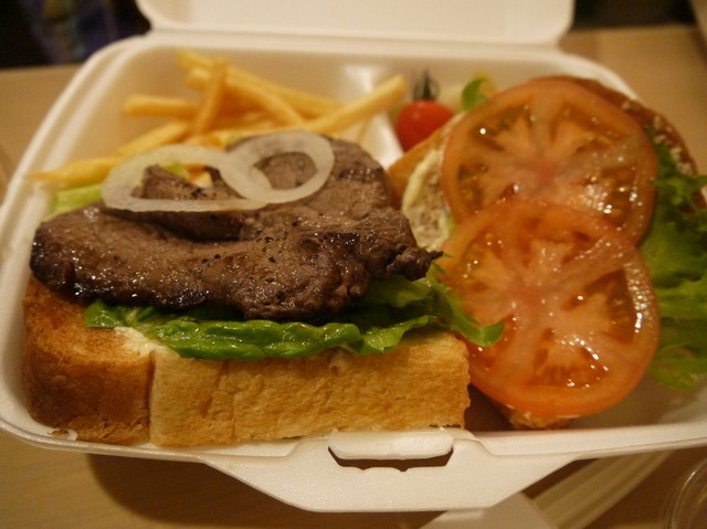 ドレスダイナー Dress Diner 沖縄市 バイキング 食べログ