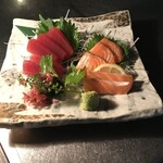 居酒屋もんし - マグロ・サーモン刺身