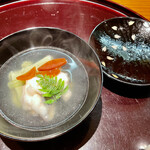 祇園 なん波 - 椀物は蓬の香りが素晴らしい豆腐とアブラメ