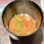 祇園 なん波 - 白味噌かと思ったら意外なことに赤味噌でした