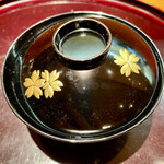 Gion Namba - お椀は150年くらい前の漆器だとか