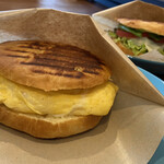 an.loca ぼくとコーヒーとお酒 - パニーニアップ