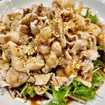 かつぎや - 甜醤油を使った雲白肉　これはかつぎやではこれまでいただいたことがないよ