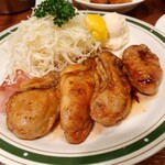 かつれつ四谷たけだ - 特大なカキバター焼き！(奥に特大カキフライも)